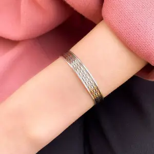 اسورة فرى سايز بنقوش مميزة