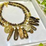 Aaila necklace