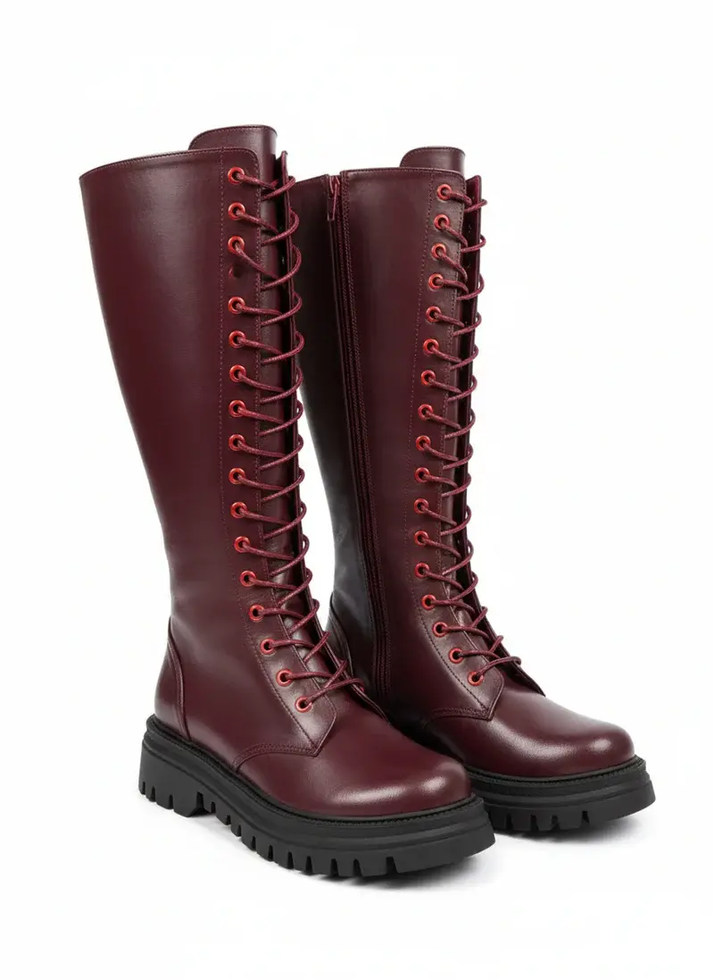 Tall boot with a bold and modern look B-65