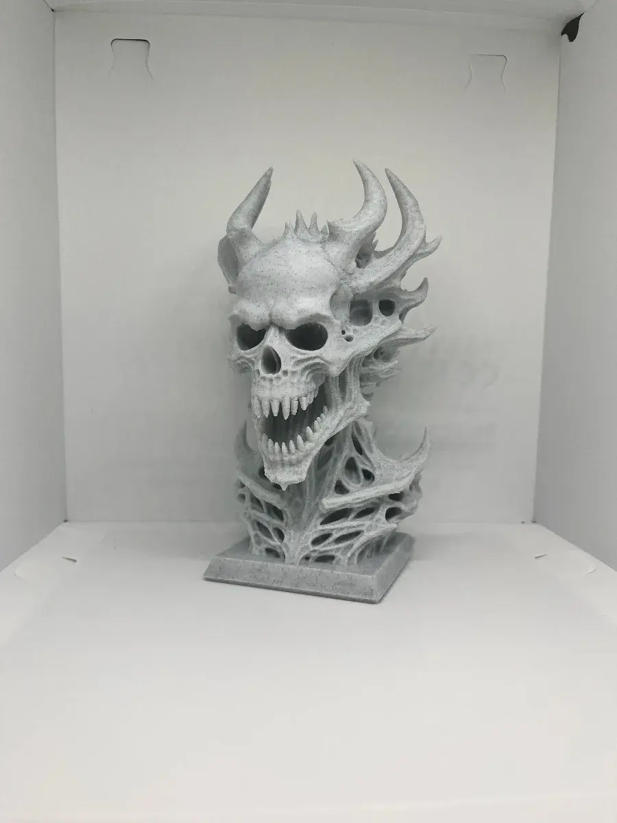 Thorned Revenant Skull Bust