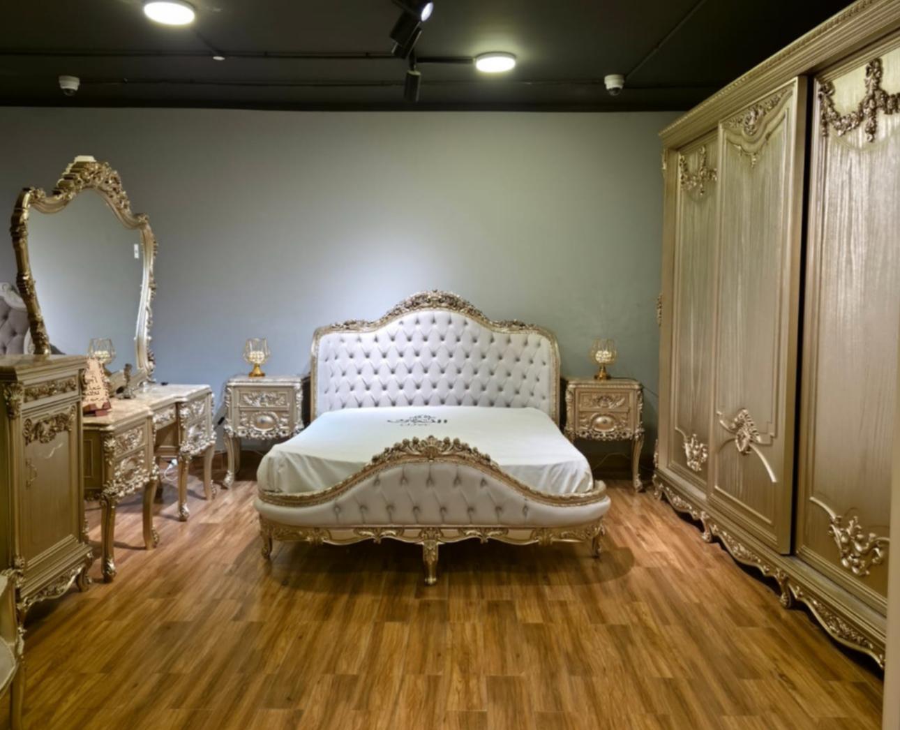 royal classic bedroom