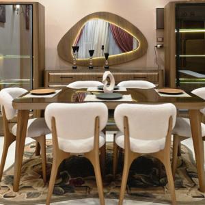 Girona dining room