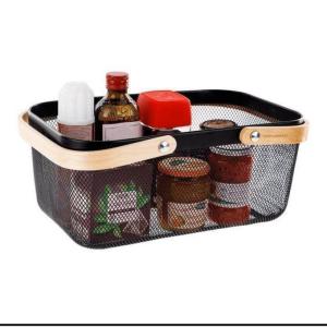 Portable garden harvest basket with mesh design, suitable for the kitchen, garden, and picnics