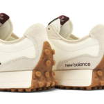 New Balance 327 – Moonbeam Burgundy