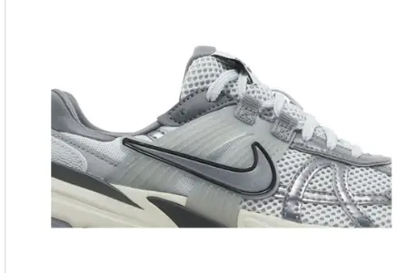 Nike V2K Run 'Pure Platinum Wolf Grey'
