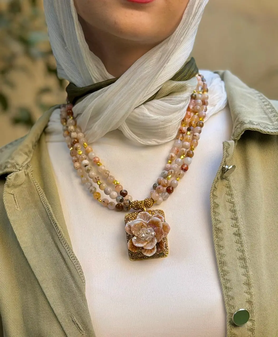 "لوتس" (Lotus)