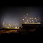 LOVE ديكور مودرن مضئ مزود باستاند معدنى كلمه