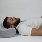 مخدة ميمورى فوم طبية للنوم , وسادة للوقاية من آلام الرقبة والكتف