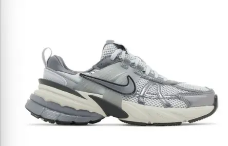 Nike V2K Run 'Pure Platinum Wolf Grey'