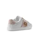 sneakers distinctive designs - MK