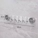 رف حائطي من الاكريليك الشفاف مزود بخمسة خطافات متينة