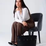 Classic Belt Detail Tote-black
