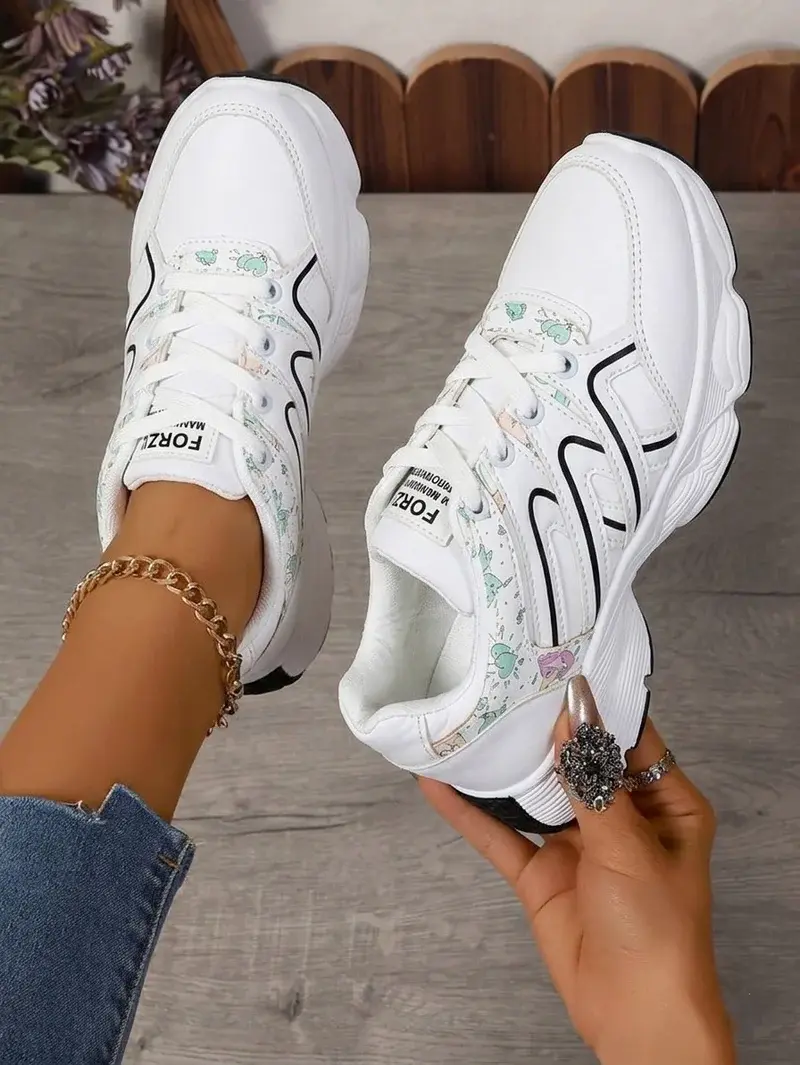 Casual Chunky Sneakers with Soft Graphics L-24