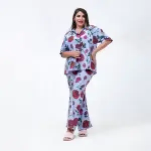 Women’s Summer Pajama Set with Elegant Floral Touch