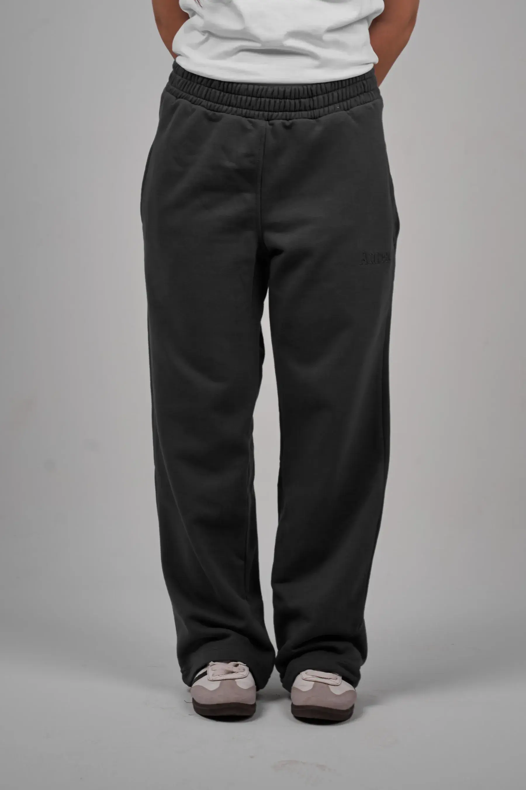Essential Dark-Gray Summer Sweatpants