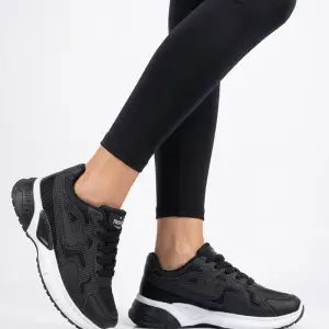 Dynamic Plus Performance Sneaker L-15