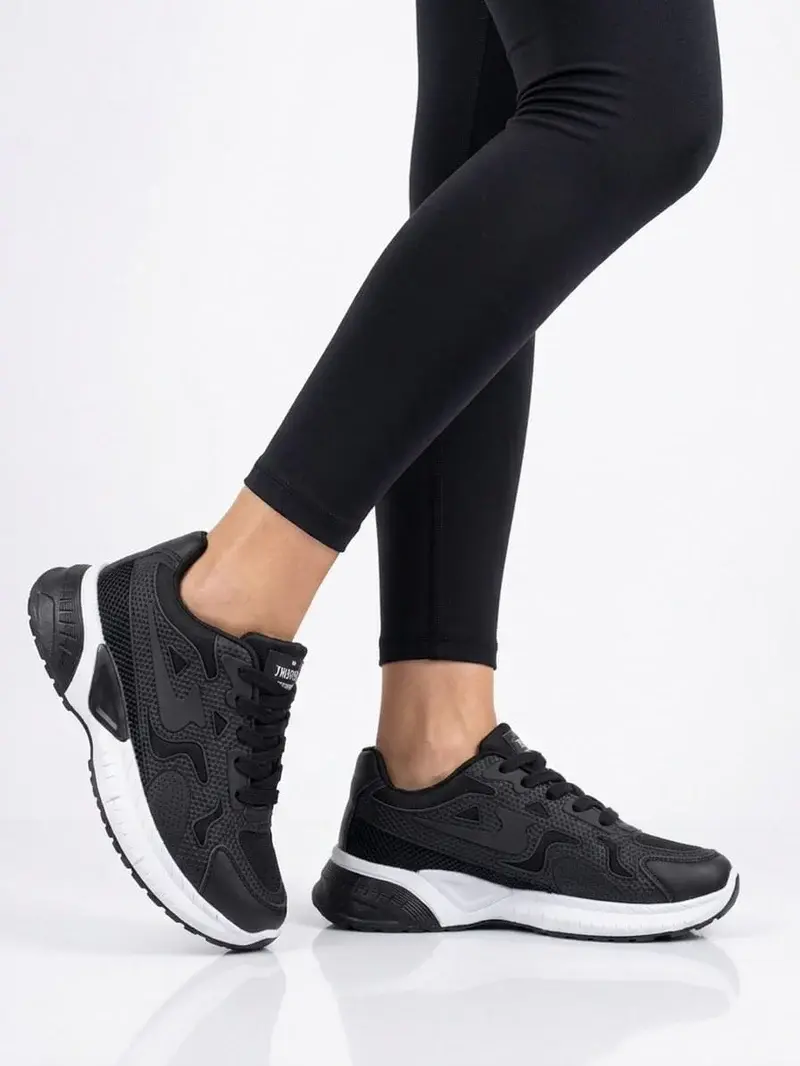 Dynamic Plus Performance Sneaker L-15