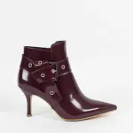 Boot featuring a glossy finish R-509