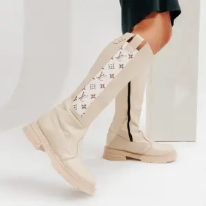 LONG BOOT FLATS LEATHER BLV-34