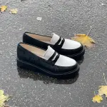 Monochrome loafers black/white