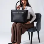 Classic Belt Detail Tote-black