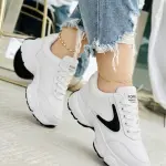 Luxurious and Striking Casual Sneaker L-22
