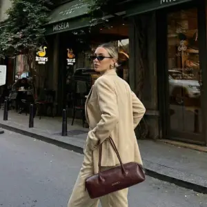 Aria Brown Shoulder bag