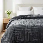 Stylish Embossed Light Blanket 1.7KG