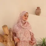 BLUSHING PETALS PRINT DRESSY SATIN ISDAL