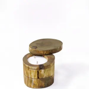 Natural Wooden Candles with an Artistic Touch Handmade Scented Candle for Warm & Elegant Homes