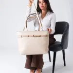 Classic Belt Detail Tote-beige