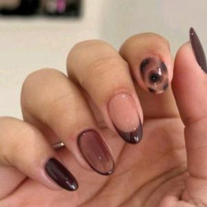 12pcs almond-shaped nails