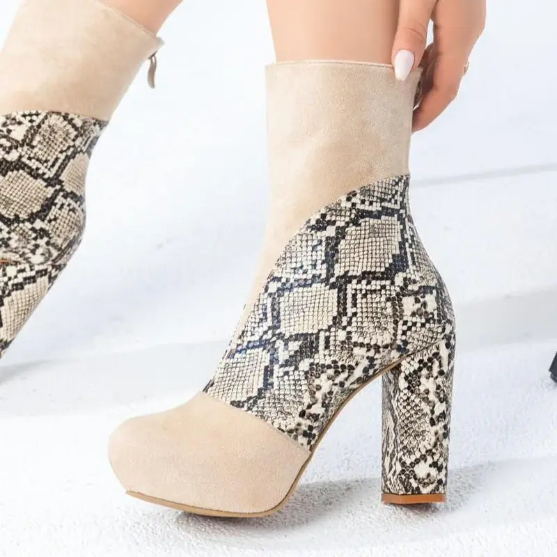 Half-boot suede in Lazar leather B-35