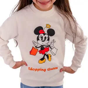 White Sweatshirt with “Minnie shopping queen” Print 🤍😍