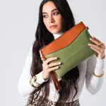 Metallic Texture Clutch-green