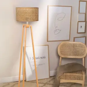 Rattan Floor Lamp