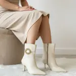 Elegance Boot with Crystal Ring R-405