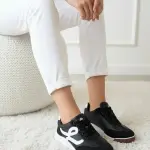 Soft Texture Sneaker L-3