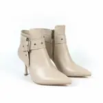 Boot decorated with a stylish buckle R-509 new