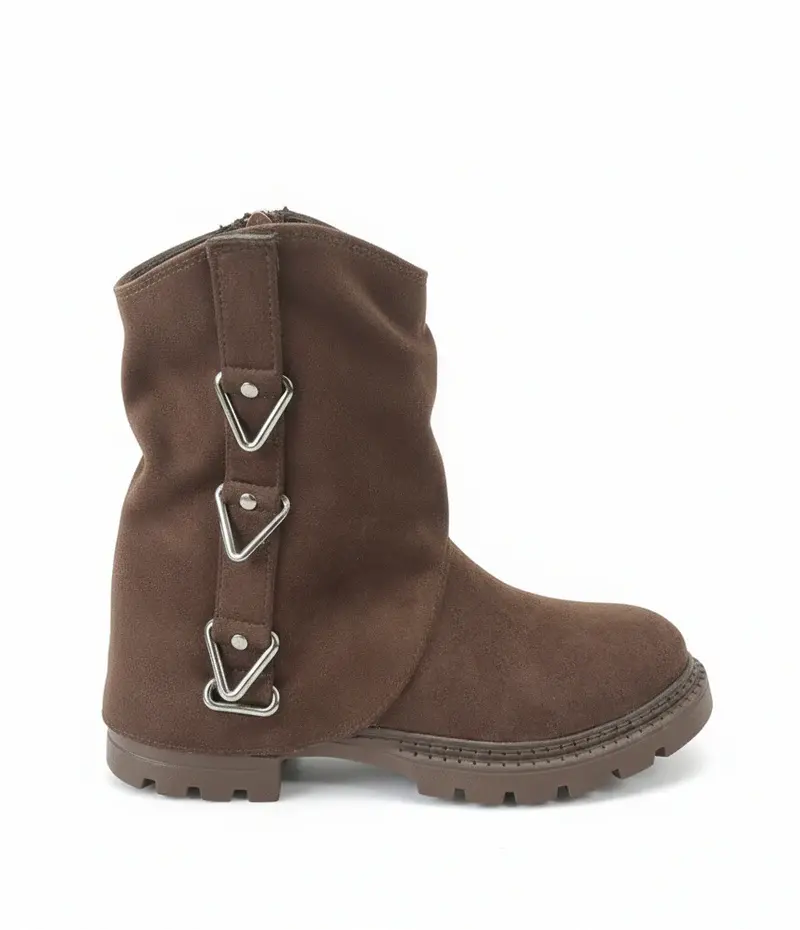 Boot designed with distinctive side buckle B-60