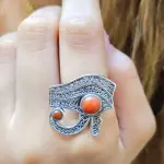 خاتم عين حورس فضه عربي