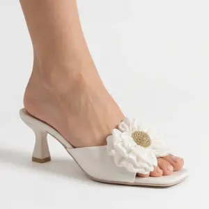 Elegant Bow Heeled Slippers S-7
