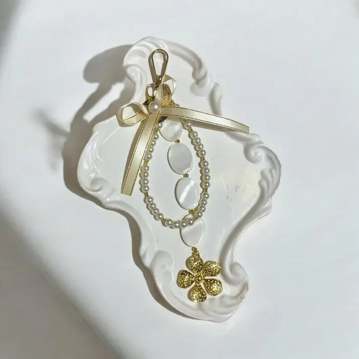 Bag charm ( silver teddy)