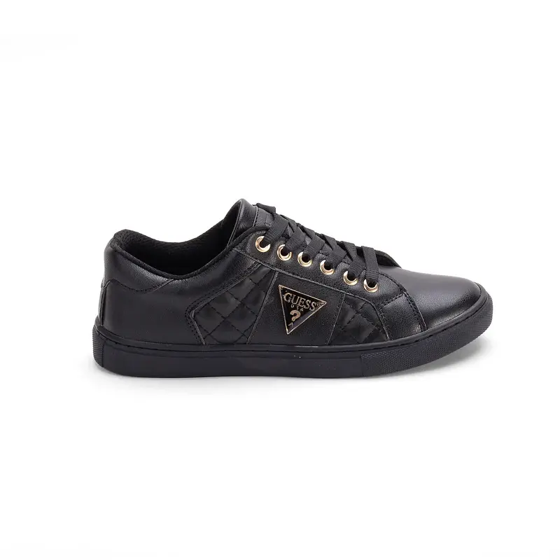 Flat sneakers from the distinctive designs of Guess GS-1