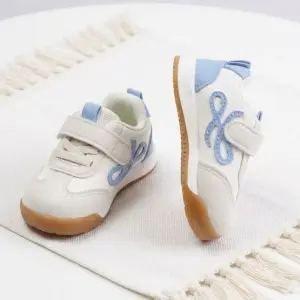 Petite Shoes