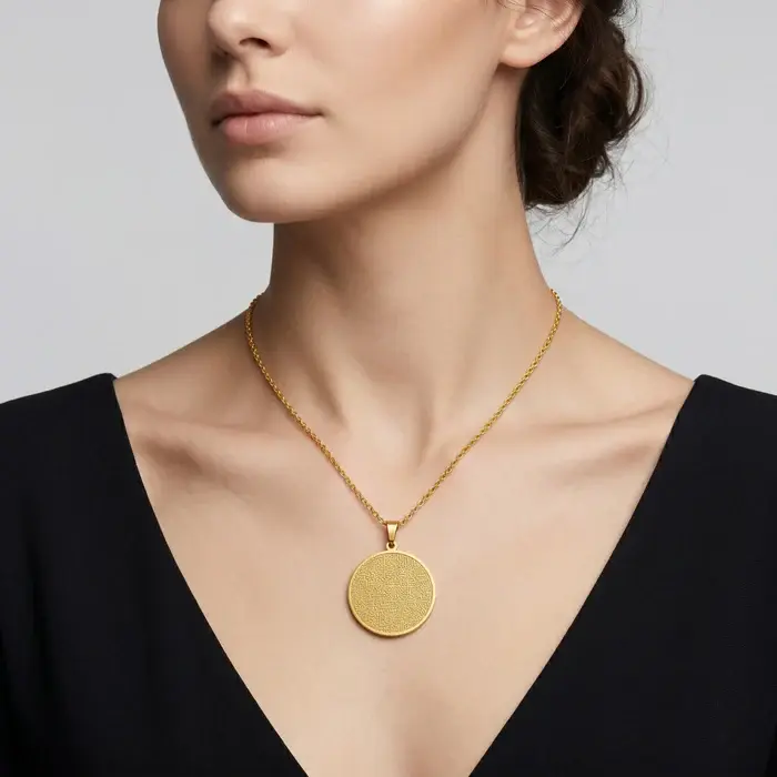 Heritage Glow Patterned Pendant N-90