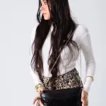 Metallic Texture Clutch-black