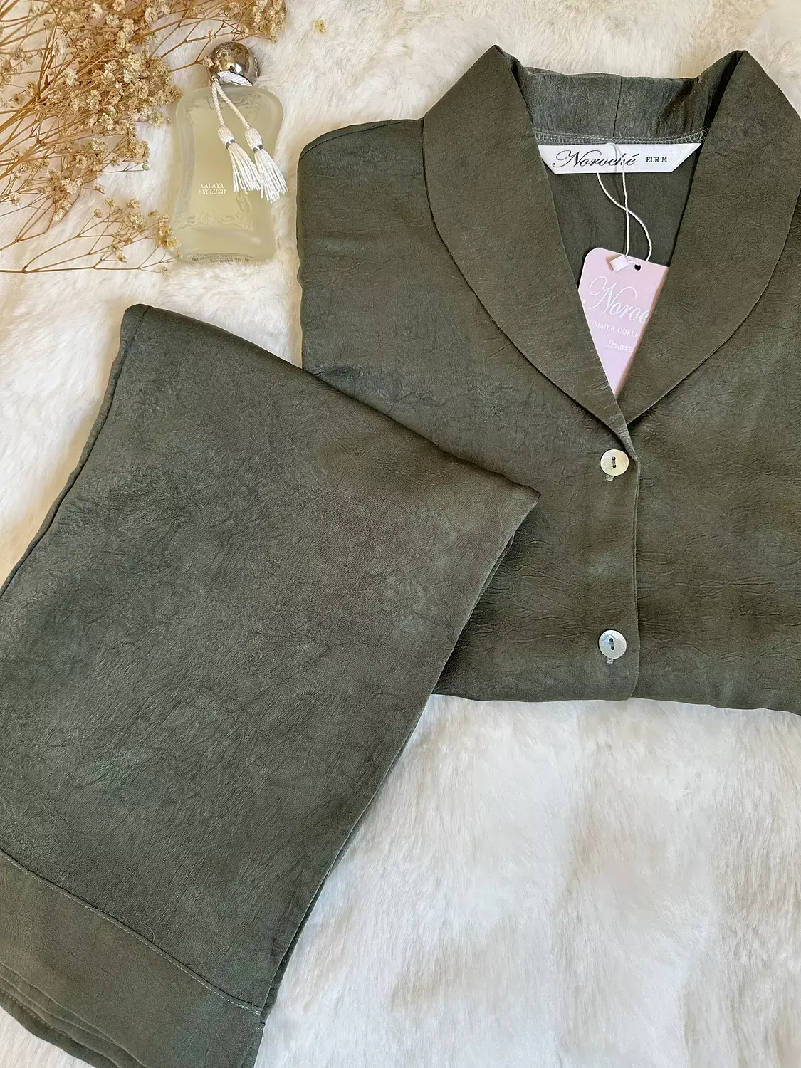 Olive Crinkled Marble Effect pjs
