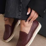Breathable Leather Ballerinas with Rustic Details. BN-59