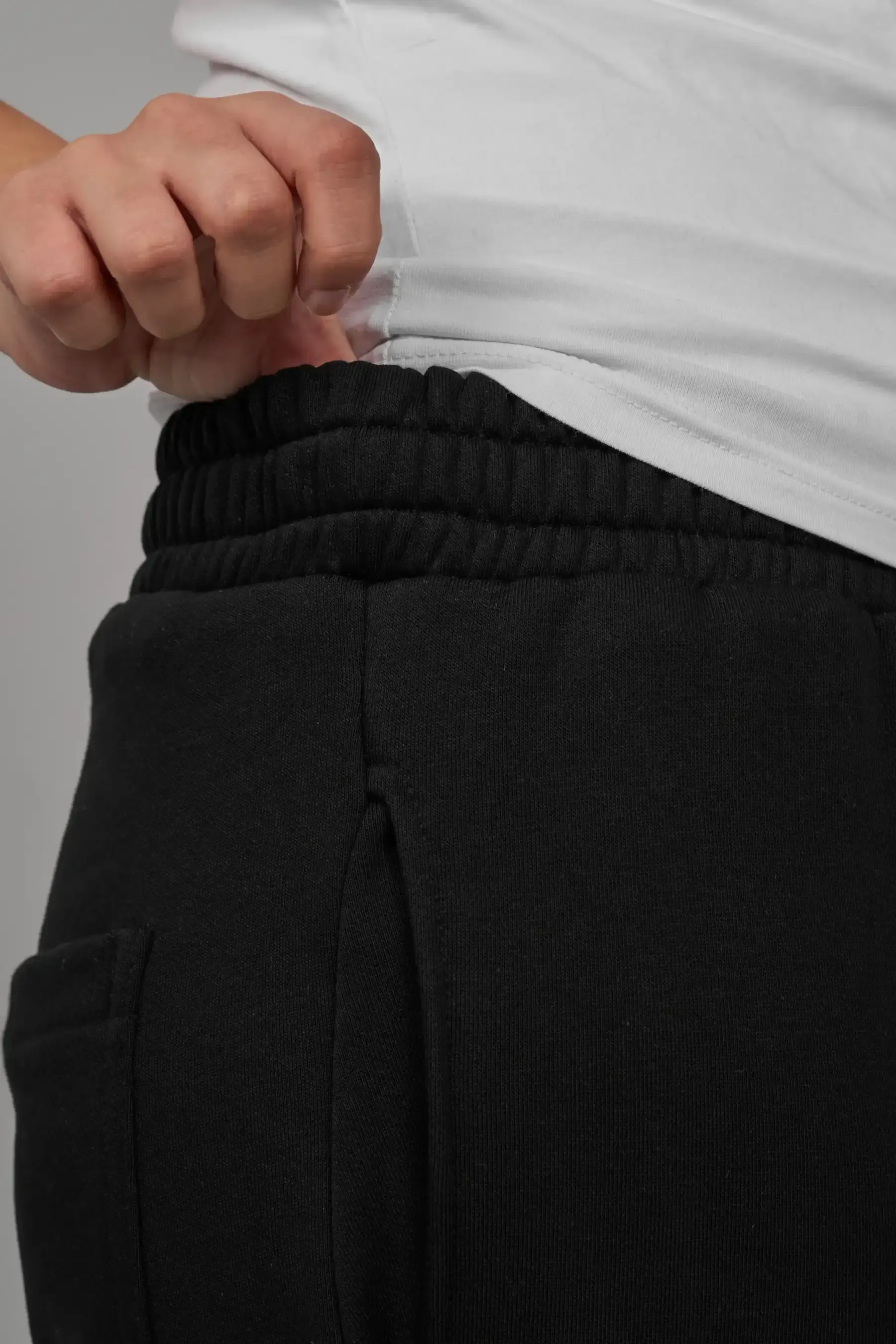 Essential Black Summer Sweatpants